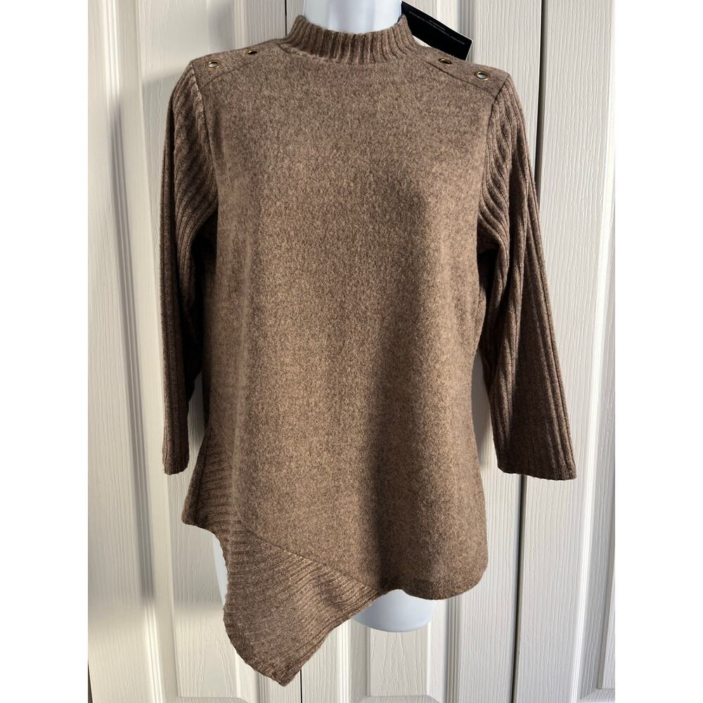 Adrienne Vittadini NWT Asymmetrical Hem Mock Neck Sweater  S  Brown/Tan/Espresso